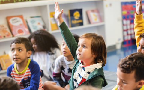 How to make grammar memorable: Teaching parts of speech with visual codes